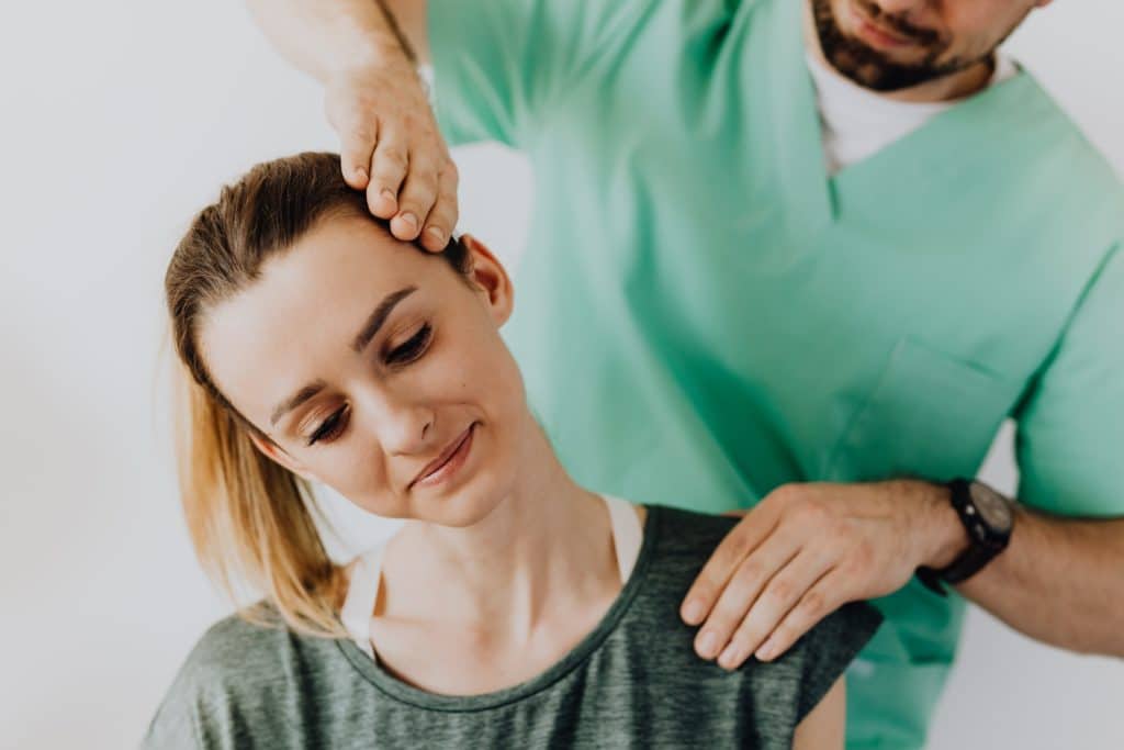 Does a Chiropractic Adjustment Hurt?: What You Should Know Shoulder Pain Kaysville Utah, chiropractic adjustment